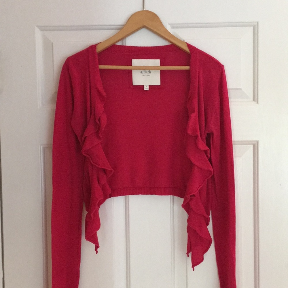 Abercrombie & Fitch cropped ruffled sweater